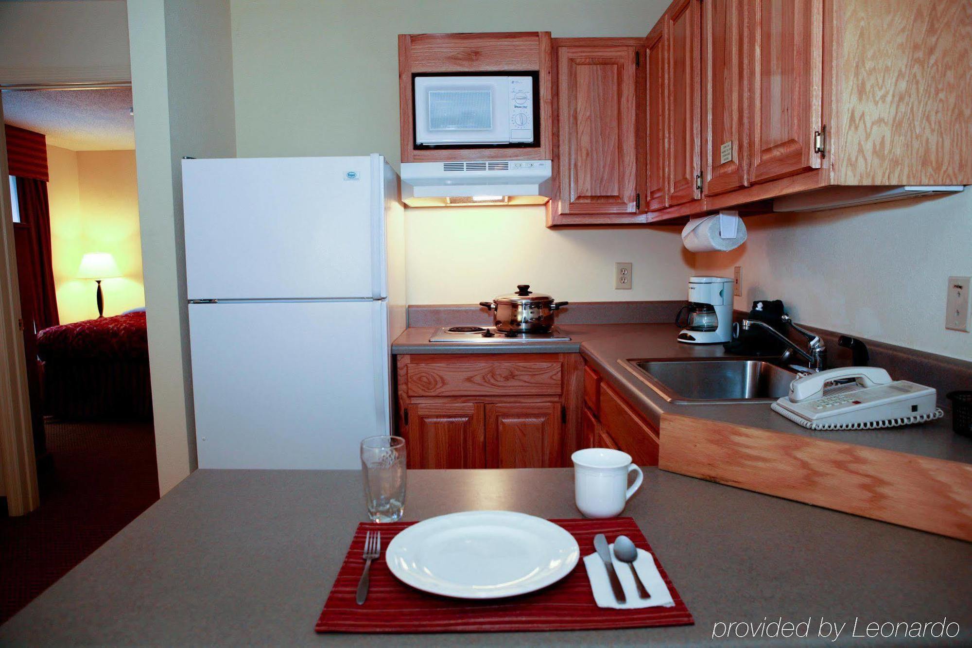 Intown Suites Extended Stay Auburn Al Экстерьер фото